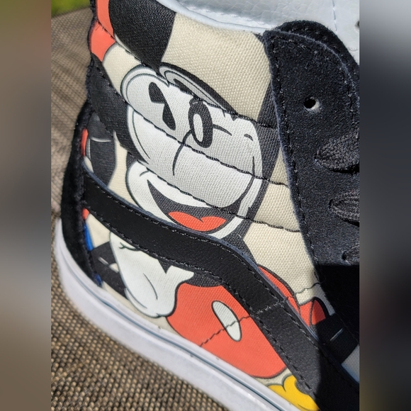 Vans Disney Sk8 Hicut Mickey & Friends Sneakers - Wmns Size 6.5 or 23cm - Picture 7 of 16